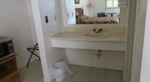 Dry Ridge Motor Inn Zewnętrze zdjęcie